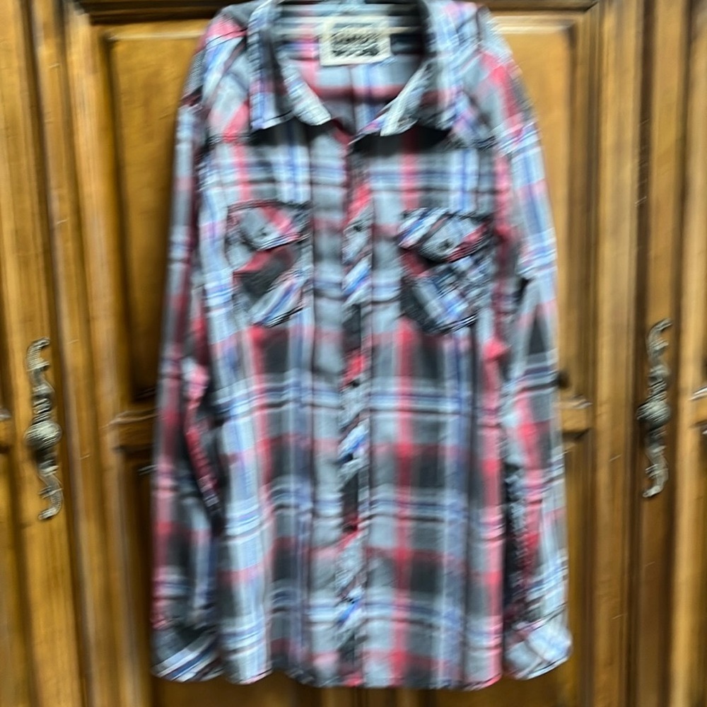 BKE Vintage tailored plaid shirt in XL. Very good condition.